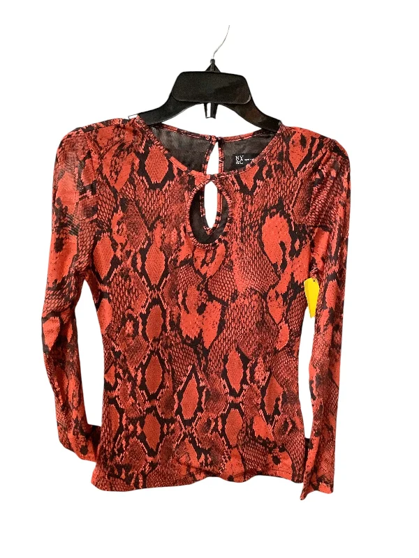 Top Long Sleeve By New York And Co In Snakeskin Print, Size: Xs