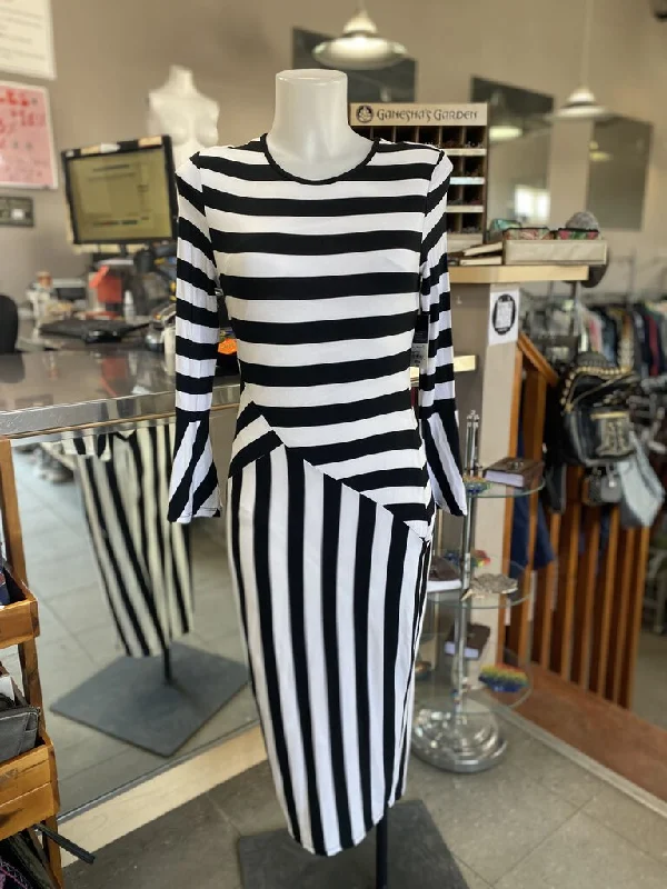 Project Runway striped dress NWT M