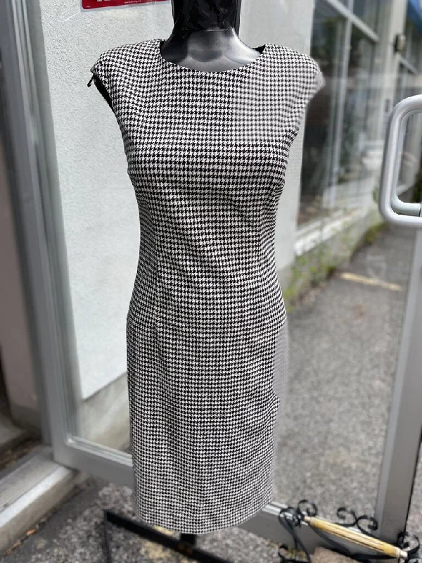 Zara houndstooth dress XS